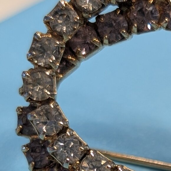 Vintage gold tone double oval 1960's brooch - Picture 3 of 5